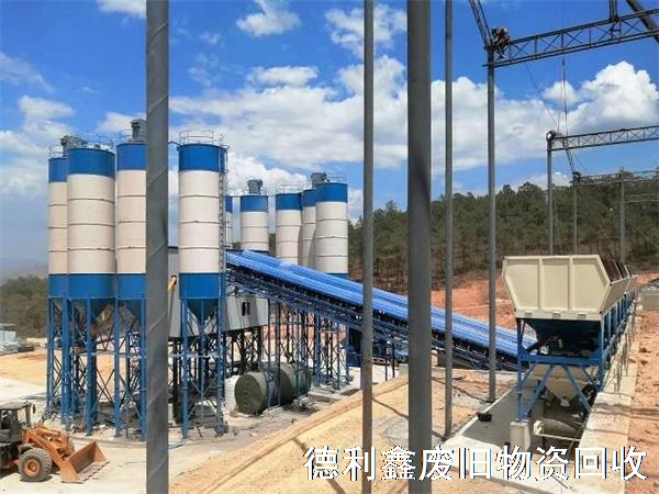 專業(yè)回收攪拌站設備，攪拌機回收，天津水泥攪拌回收